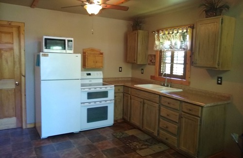 Jamestown Cabin | FABULOUS PRIVATE GETAWAY CHALET IN THE WOODS BEMUS POINT NY nNOT JAMESTOWN !