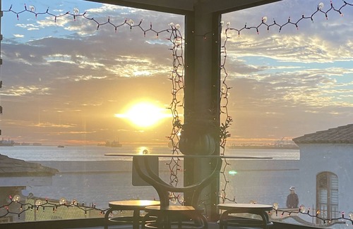 Peninsula Apartment | Fabulous private stand alone unit with amazing ocean views and private deck.