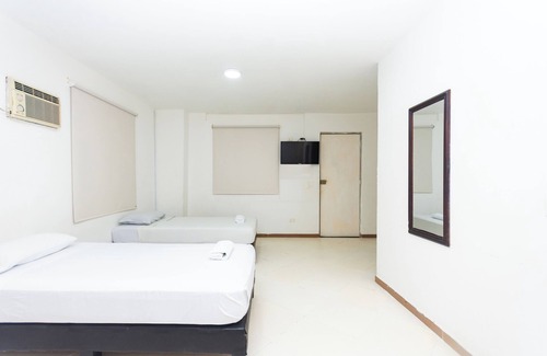 Florida Nueva Apartment | Fabulous quadruple room close to the stadium