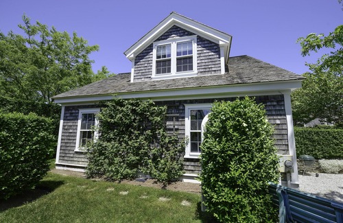 Brant Point House | Fabulous rental property in the Cliff