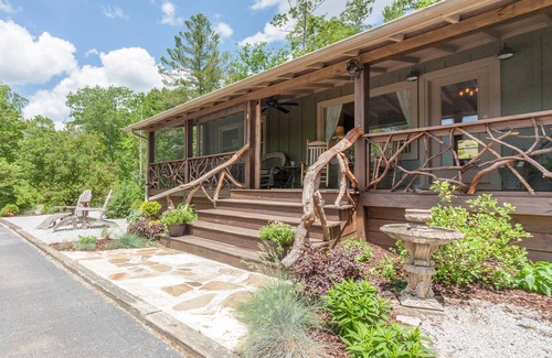 Tiger Cabin | Fabulous View and location. French Countryside view in beautiful N. Georgia.