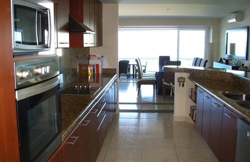 Nuevo Vallarta Condo | FABULOUS VILLA MAGNA 4 BEDROOM CONDO - ENJOY HOTEL AMENITITIES