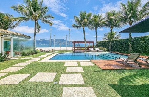 Mangaratiba Villa | Fabulous villa oceanfront in Mangaratiba - Man002