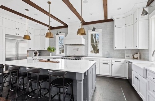 Grand Beach House | Fabulously Styled Lakehouse Near Beach w/ Hot Tub