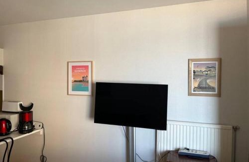 Larmor-Plage Apartment | Face à la mer studio de 33m2 avec terrasse et wifi