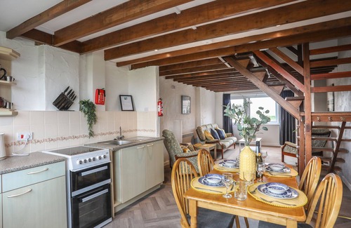 Llanengan Cottage | FADRUN - 3 TY'N DON, pet friendly in Abersoch