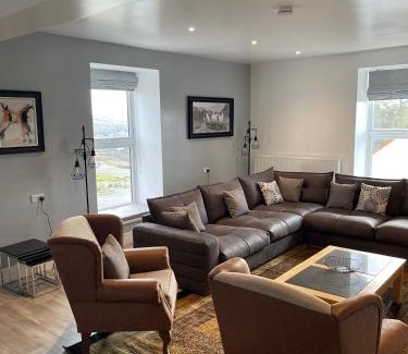 Llandysul House | Faerdre Manor Large Holiday Home