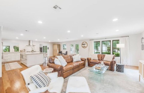 Lafayette Cottage | Fair Oaks Farmhouse