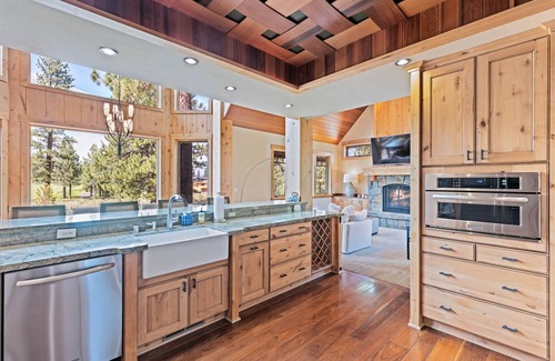 Ponderosa Palisades House | Fair View at Schaffer's Mill By Tahoe Getaways - Hot Tub + Dog Friendly!