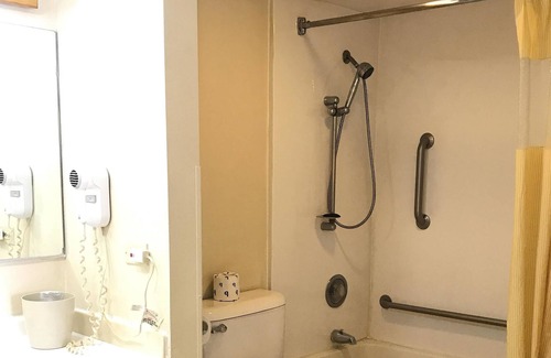 Barrington Hotel | FairBridge Inn Express, Barrington