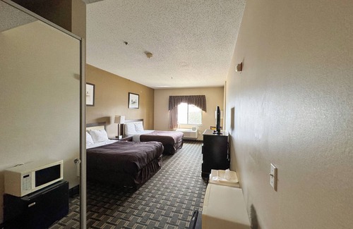 Batavia Hotel | FairBridge Inn & Suites Batavia - Darien Amusement Park