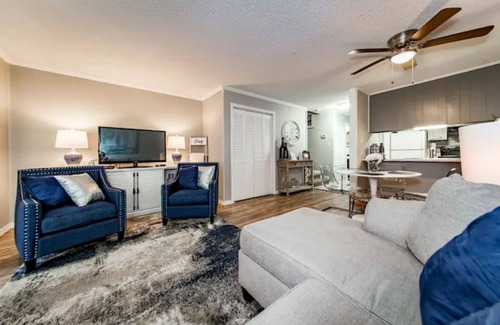 Fairfield Bay House | Fairfield Bay Gem w/pool access and 4 Mi to Lake.