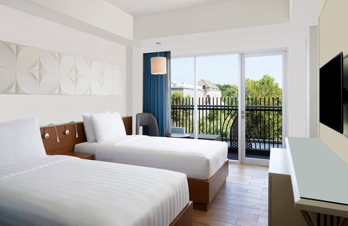 Sunset Road Hotel | Fairfield by Marriott Bali Kuta Sunset Road