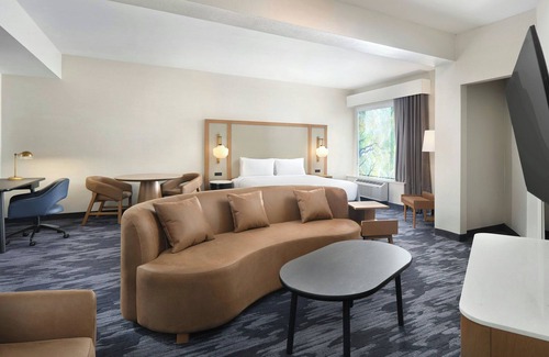 Durham Hotel | Fairfield by Marriott Inn & Suites Durham