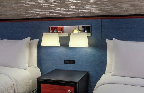 Garment District Hotel | Fairfield by Marriott New York Manhattan Times Square