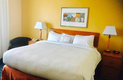 Sacramento Hotel | Fairfield Inn and Suites Sacramento Airport Natomas