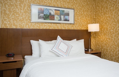 Manchester Hotel | Fairfield Inn by Marriot Manchester-Boston Regional Airport