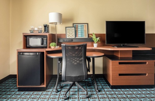 Paw Creek Hotel | Fairfield Inn by Marriott Northlake