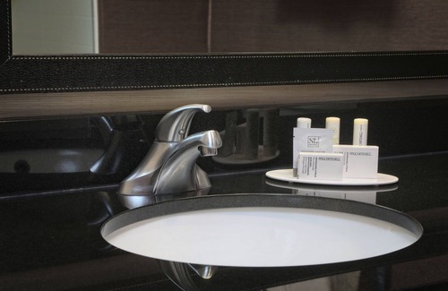 North Charleston Hotel | Fairfield Inn & Suites Charleston North/Ashley Phosphate