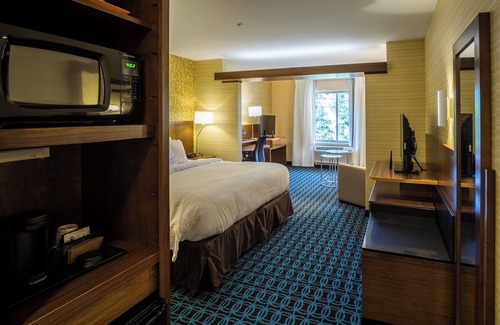 Lake Delton Hotel | Fairfield Inn & Suites Wisconsin Dells