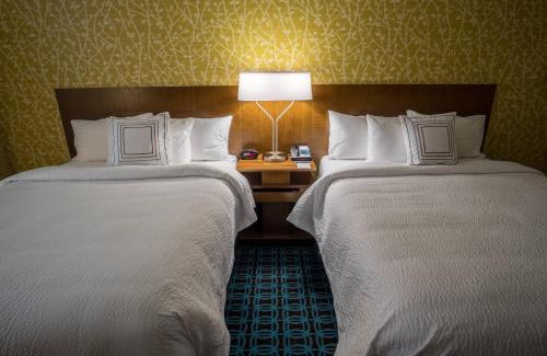 Lake Delton Hotel | Fairfield Inn & Suites by Marriott Wisconsin Dells
