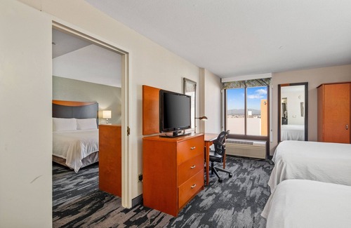 Buena Park Hotel | Fairfield Inn & Suites Anaheim North/Buena Park.