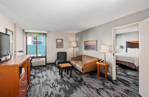 Buena Park Hotel | Fairfield Inn & Suites Anaheim North/Buena Park.