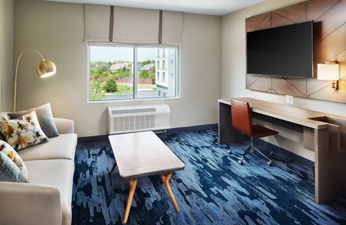 Buechel Hotel | Fairfield Inn & Suites by Marriott Louisville Northeast