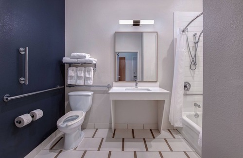 Greenwood Hotel | Fairfield Inn & Suites by Marriott Greenwood