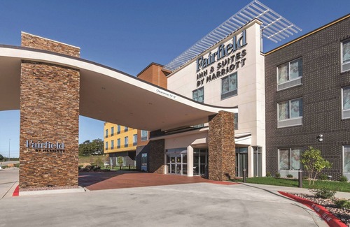 Shawnee Hotel | Fairfield Inn & Suites by Marriott Kansas City Shawnee
