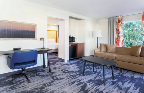 San Jose Hotel | Fairfield Inn & Suites by Marriott San Jose Airport