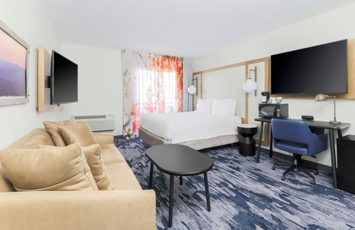 San Jose Hotel | Fairfield Inn & Suites by Marriott San Jose Airport