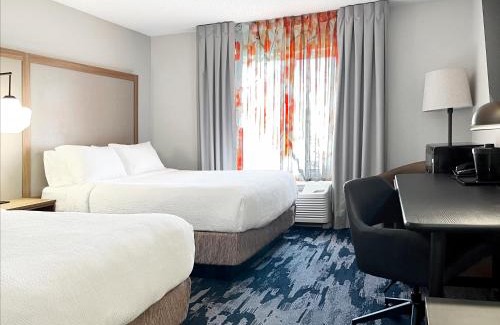 Rogers Hotel | Fairfield Inn & Suites by Marriott Rogers