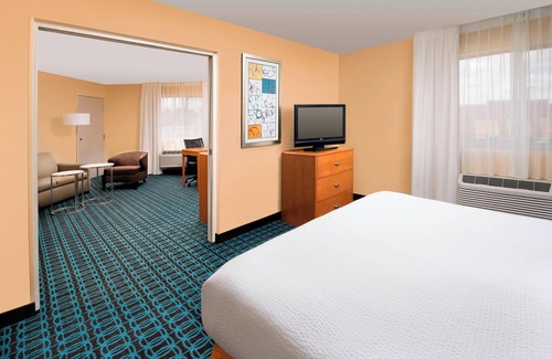 Victory Hills Hotel | Fairfield Inn & Suites by Marriott Albuquerque Airport