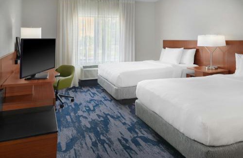 Charlotte Hotel | Fairfield Inn & Suites by Marriott Charlotte Airport