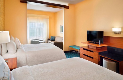 Flat Rock Hotel | Fairfield Inn & Suites by Marriott Hendersonville Flat Rock