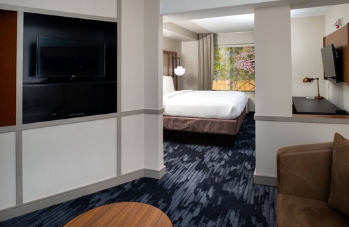 Greensboro Hotel | Fairfield Inn & Suites by Marriott Greensboro Wendover