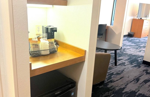 Jeffersontown Hotel | Fairfield Inn & Suites by Marriott Louisville East