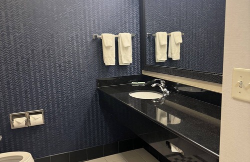 Jeffersontown Hotel | Fairfield Inn & Suites by Marriott Louisville East
