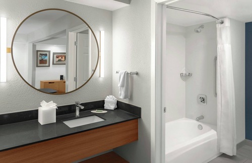 San Carlos Hotel | Fairfield Inn & Suites by Marriott San Francisco San Carlos