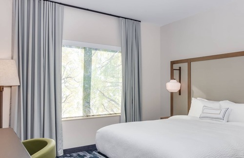 Alviso House | Fairfield Inn & Suites - King Bedroom