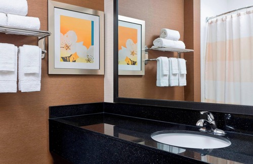 Beaumont Residential Hotel | Fairfield Inn & Suites Lexington Keeneland Airport