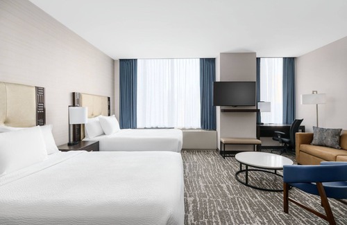 Midtown Hotel | Fairfield Inn & Suites New York Midtown Manhattan/Penn Station