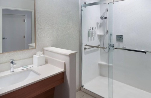 Locust Grove Hotel | Fairfield Inn & Suites by Marriott Locust Grove I-75 South