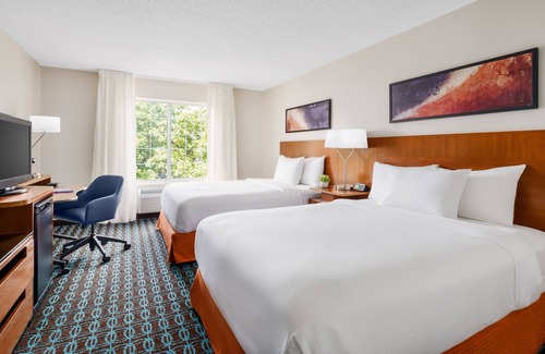 College Park Hotel | Fairfield Inn & Suites Houston The Woodlands