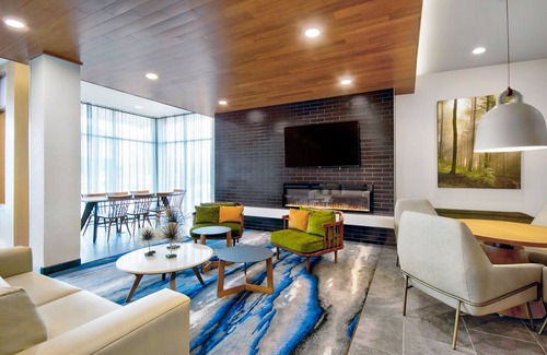 West Chester Hotel | Fairfield Inn & Suites by Marriott Cincinnati North