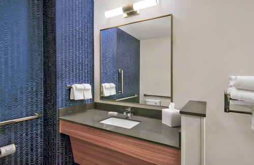 West Chester Hotel | Fairfield Inn & Suites by Marriott Cincinnati North