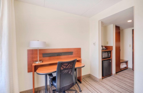 Winston - Salem Hotel | Fairfield Inn & Suites by Marriott Winston-Salem Downtown