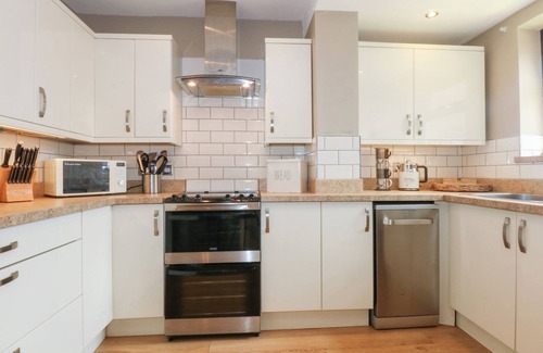 Llanbedrog House | FAIRFIELD, pet friendly, with a garden in Llanbedrog