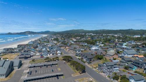 Newport House | Fairhaven - Applegate House & Bennington House